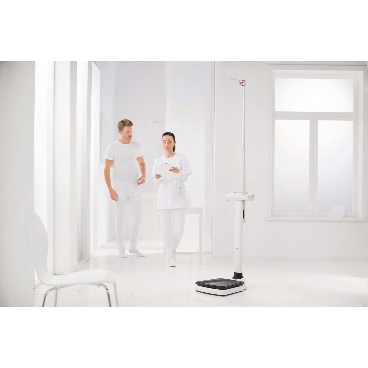 Light Gray seca 704 - EMR-validated column scale with 300 kg capacity