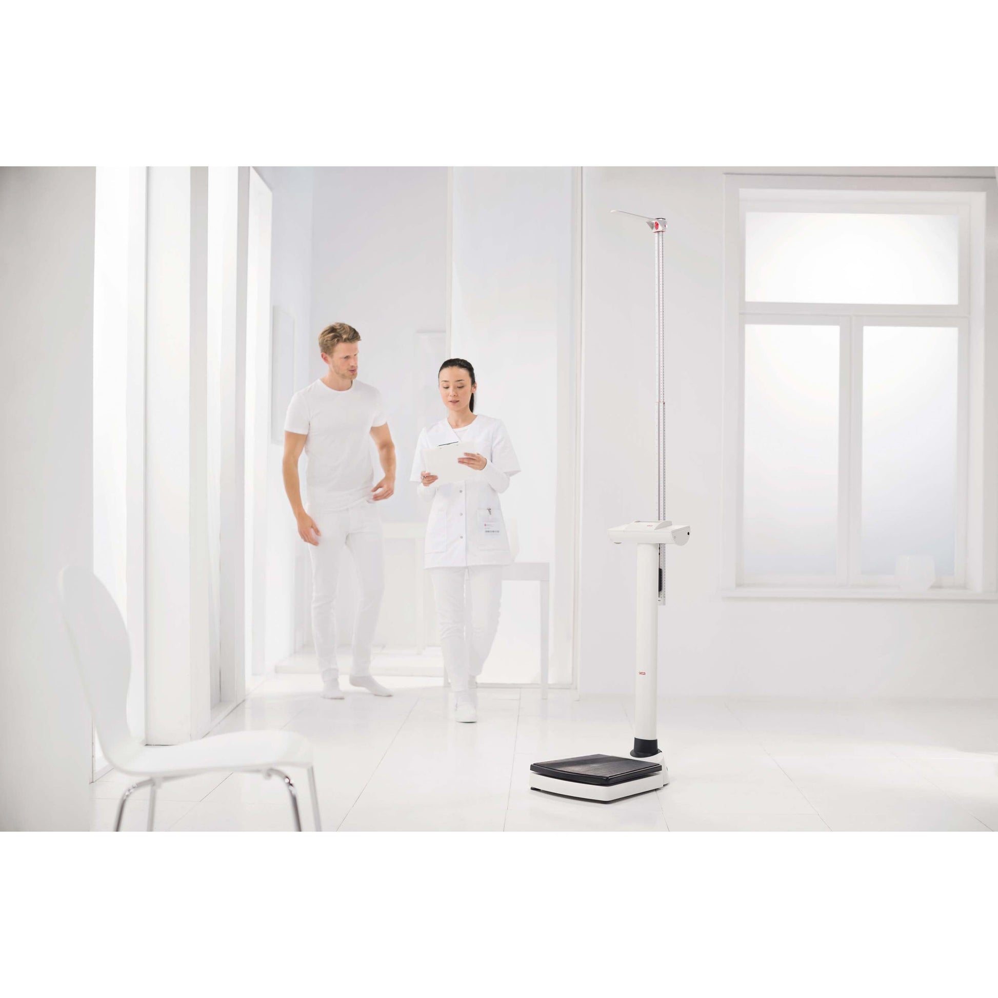 Light Gray seca 704 - EMR-validated column scale with 300 kg capacity