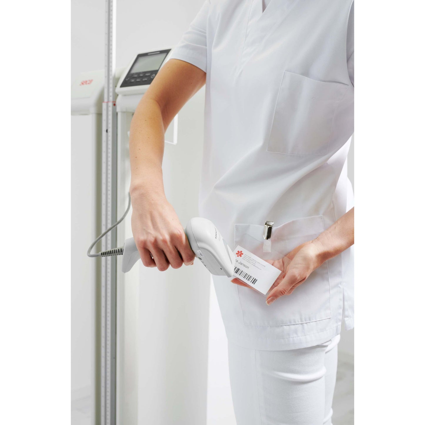 Light Gray seca 787 - EMR-Validated Column Scale with Eye-Level Display