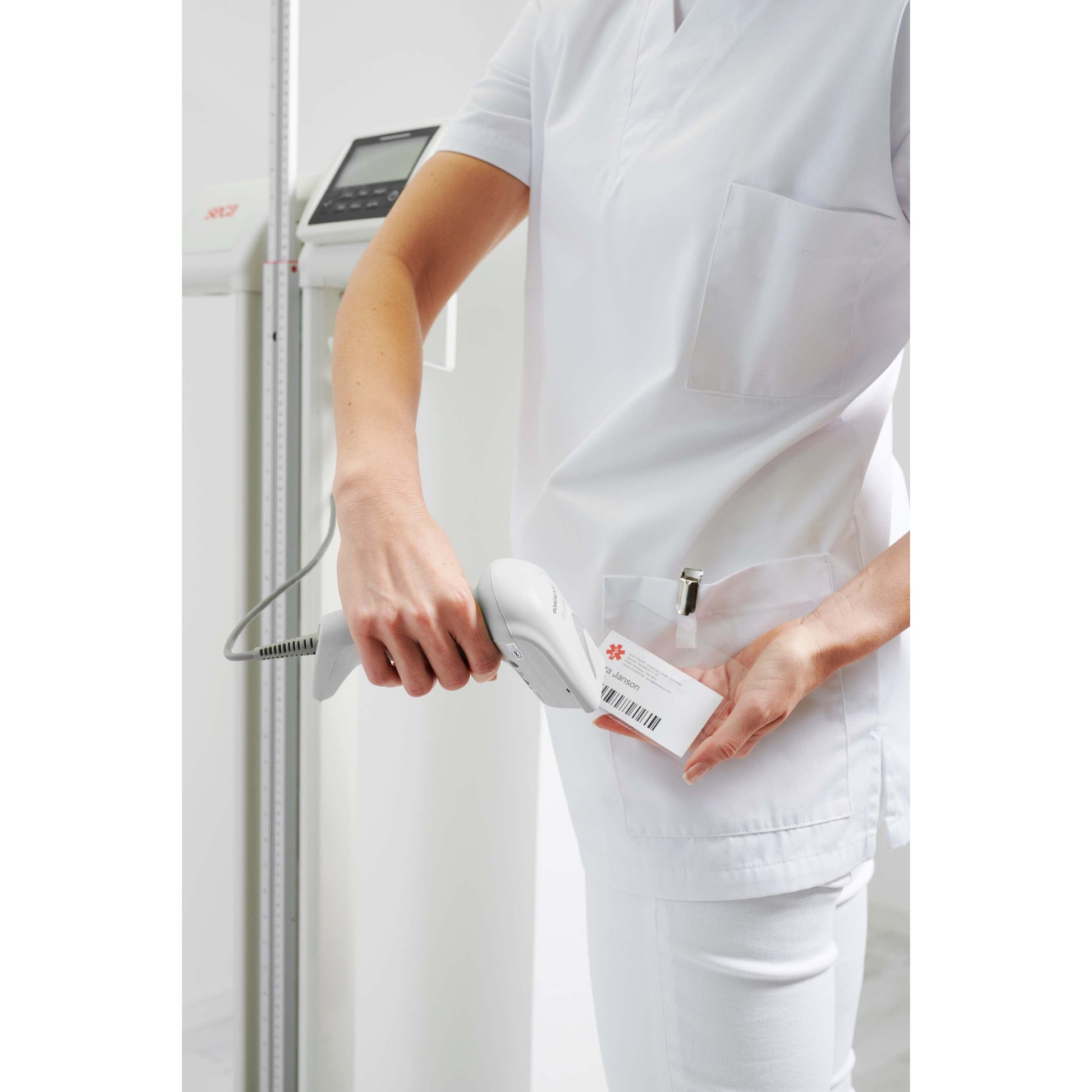 Light Gray seca 787 - EMR-Validated Column Scale with Eye-Level Display